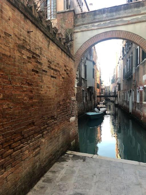 Walk On The Water ✧ 5 Minutes To Rialto Bridge Apartment เวนิส ภายนอก รูปภาพ